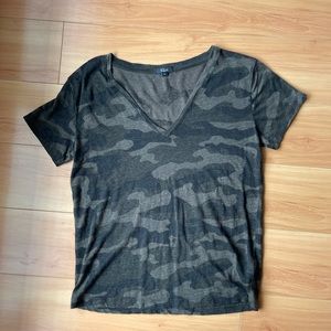 Rails Cara Short Sleeve V-Neck Camo Tee